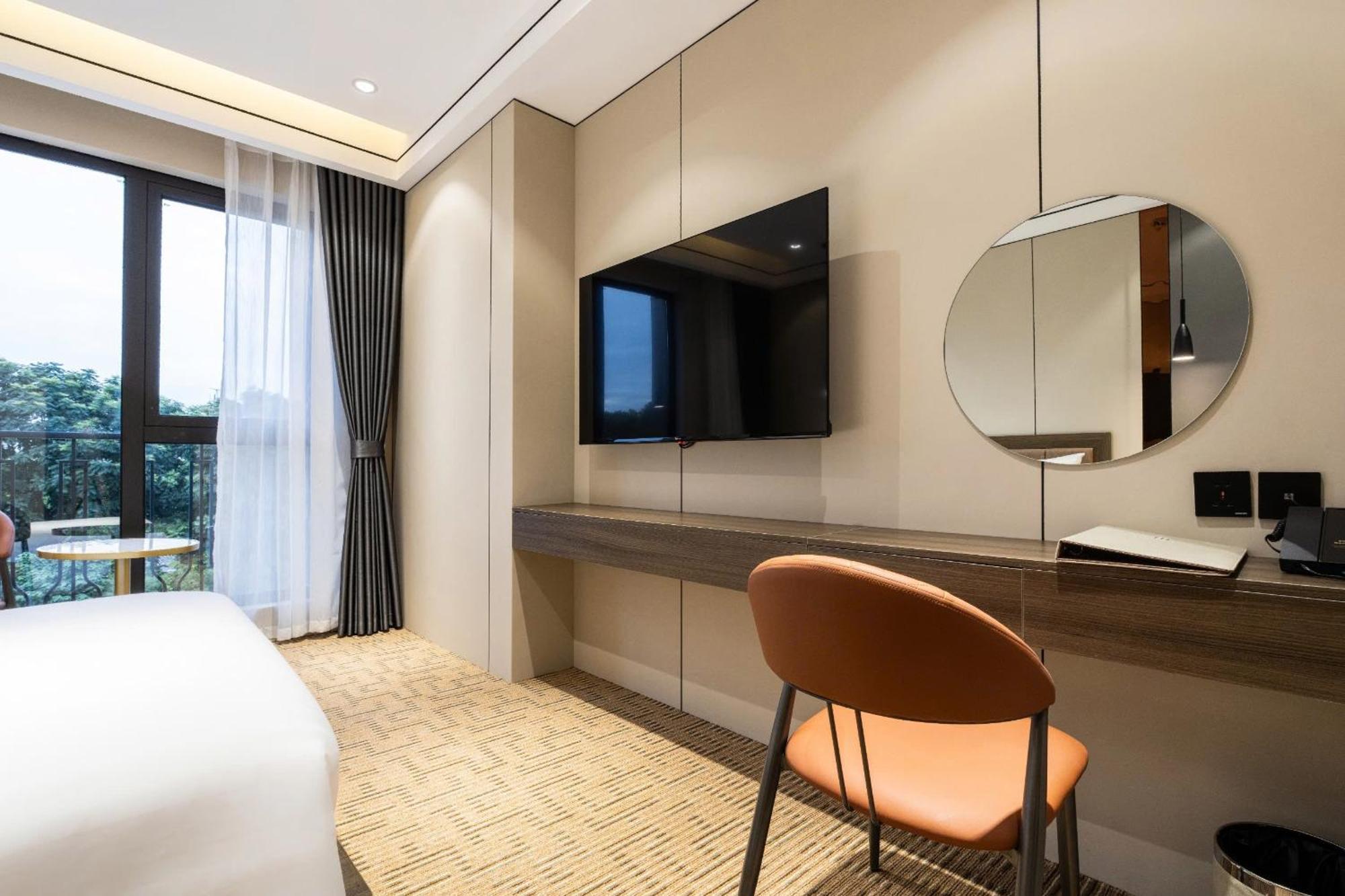 International 3* Hà Nội