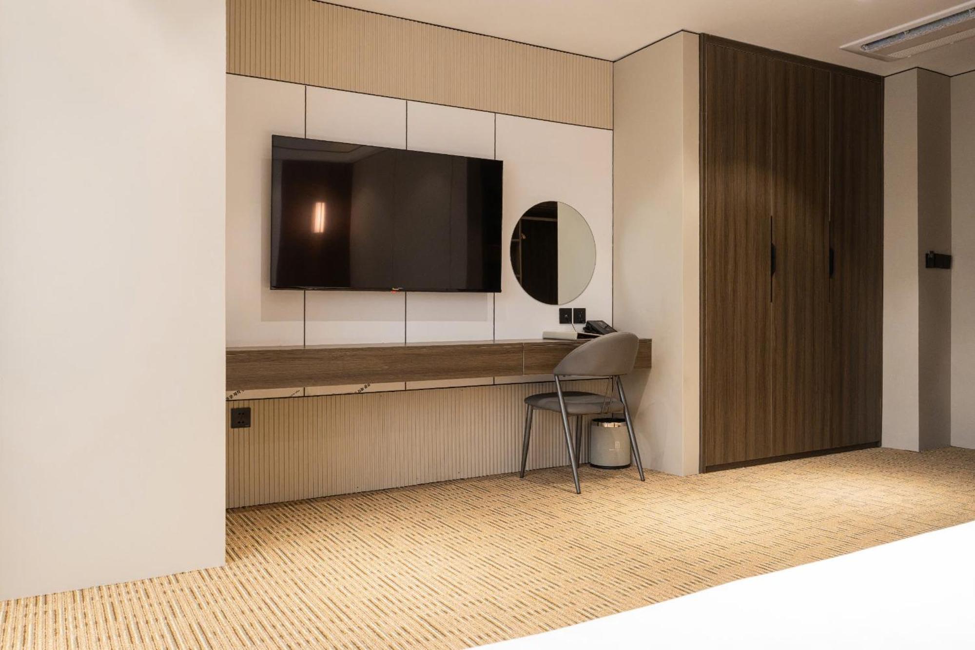 International 3* Hanoi